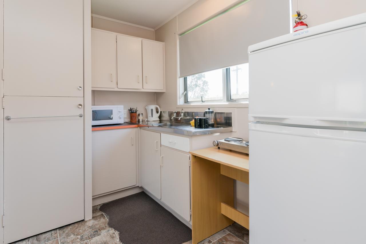 Waitangi Beach Units Exterior photo